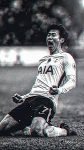 Find out what house the korean winger lives in or have a quick look at his cars! Son Heung Min Wallpapers Wallpaper Cave
