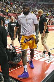 Lebron james made his lakers debut wore lakers shorts on sunday night when he attended the team's summer league game against the pistons. Lebron James Wearing Just Don Lakers Shorts Nba Fashion Lebron James Lebron James Lakers