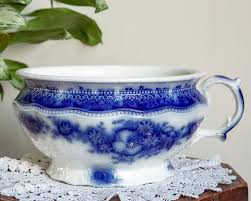Antique Victorian Chamber Pot Wh