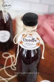 homemade vanilla extract with vanilla