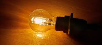 why do light bulbs flicker blinking