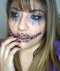 sched mouth halloween look beauty