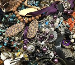 mixed bulk costume jewelry lot