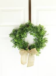 diy boxwood wreath for only 8