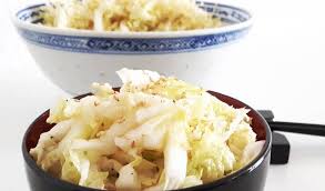 Wandlungsfähige Beilage zu vielen Gerichten: Japanischer Krautsalat |  JAPANDIGEST