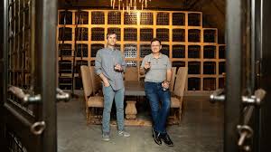 Leveraging modern technology, material science and data analytics, the californian company are able to meticulously tailor the aroma, color and taste of craft spirits in under a. Bespoken Spirits Whiskey Im Schnellverfahren