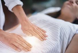 9 Benefits of Reiki- The Ancient Healing Tool for Your Mind and Body