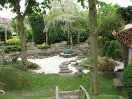 Trees in japanese garden design are usually pruned into shapes that reveal their architectural form. Plants Shrubs And Bamboo For A Japanese Garden S Balance Japanese Gardens For Small And Larger Spaces