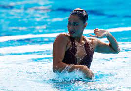 Uh-oh, ich fühle mich nicht großartig“ – Schwimmerin Anita Alvarez bricht  das Schweigen, nachdem sie im Pool ohnmächtig geworden ist und vom  Heldentrainer gerettet wurde - Nachrichten De