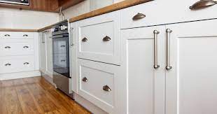 17 farmhouse cabinet hardware ideas you