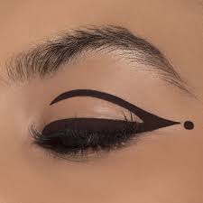 cut crease eyeliner tutorial