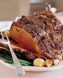 Get sunday dinner ready with this flavorful recipe. Martha S All Time Favorite Christmas Menus And Moments Christmas Dinner Alltime Christmas Dinner Favori Prime Rib Roast Rib Roast Roast Dinner Recipes