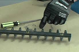 how to sharpen hedgetrimmer blades