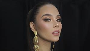 catriona gray pageant makeup