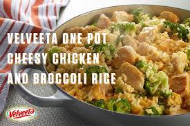 Who doesn't love a good chicken and rice casserole sorta dish. Velveeta One Pot Cheesy Chicken And Broccoli Rice Recipe Food Dishes Food Recipes