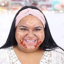 nabela noor wrote pig on her face to