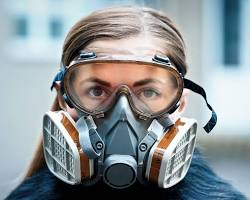 Image of worker wearing a respirator