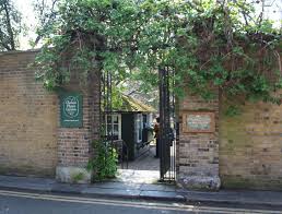 Chelsea Physic Garden | The Garden Gate is Open