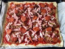 pizza jambon chorizo chignons