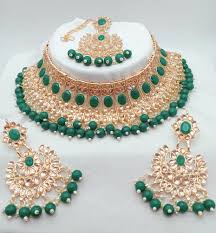 alloy plated green golden necklace set