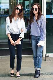 Her airport fashion caught much attention, also bringing up her recent activities and her fashion. Krystal Airport Fashion Official Korean Fashion Gaya Busana Model Pakaian Kasual