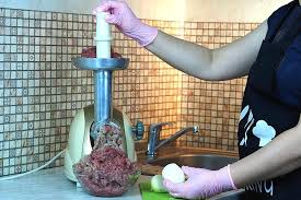 electric meat grinder used for cooking