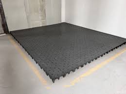 what is customized slat flooring used