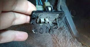 3 signs of a bad er motor resistor