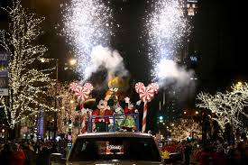 Mag Mile Lights Parade 2019 How To Find Parking And Where