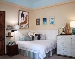 Before you pull out your hair, consider the corner bed style. Creative With Corner Beds How To Make The Most Of Your Floor Space 1 Bed In Corner Bedroom Design Home