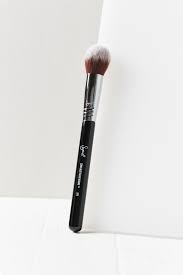 sigma beauty f79 concealer blend kabuki