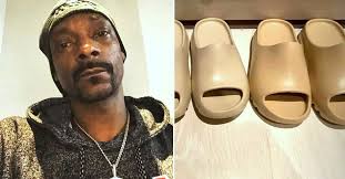 Alibaba.com offers 3,231 yeezy slippers products. Snoop Dogg Just Called Kanye West S New Yeezy Slides For Kids Jail Slippers