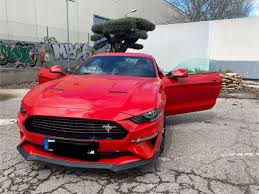 Ford Mustang Coupé en Rojo ocasión en Madrid por € 37.500,-