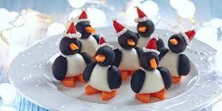 Пингвины из маслин. Милейшая закуска на Новый год - Лайфхакер
