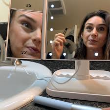 lighted makeup mirror on amazon