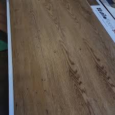 reclaimed chestnut 5g lvt floor