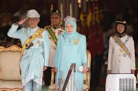 Таман пертанян джубли перак султан хаджи ахмад шах в куантане, паханг. Sultan Abdullah Sultan Ahmad Shah Of Central Pahang State Crowned As Malaysia S 16th King Gns News