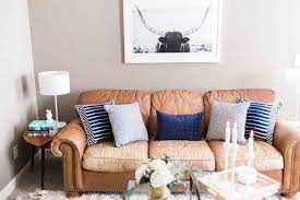 16 ways to decorate with leather furniture