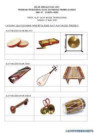 Terdapat dua kategori utama yang dapat membedakan alat musik tiup harmonika berasal dari alat musik tradisional cina yang bernama sheng yang sudah digunakan sekitar 5000 tahun yang lalu pada masa. Alat Muzik Tradisional Interactive Worksheet
