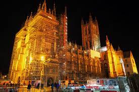 夜のライトアップも美しい！カンタベリー大聖堂の観光・行き方まとめ | UK TRIP（ユートリ）〜イギリス初心者のための旅行観光・留学情報メディア〜