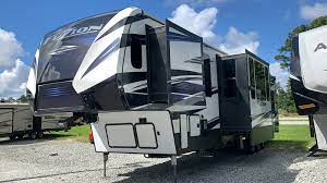 2019 keystone fuzion toy hauler 424