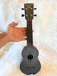 outdoor ukulele soprano carbon gold
