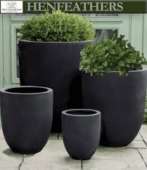 Bradford Planter Onyx Black Lite