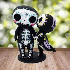 resin sugar skull couple figurine