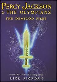 Writing was simple yet amazingly gripping and full of entertainment. Percy Jackson The Demigod Files Percy Jackson The Olympians Riordan Rick Amazon De Bucher