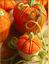 Each day 12+ flavors of cupcakes are baked, decorated & sold on site. Taking The Cake Thanksgiving Cupcake Decorating Ideas Stylish Eve