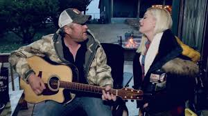 Blake shelton didn't realize girlfriend gwen stefani sang certain hit songs over the years. Fans React After Blake Shelton And Gwen Stefani S Nobody But You Hits No 1