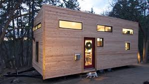 Couple Builds Tiny House For Us 33k