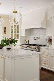 34 white kitchen cabinets with br