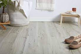 3 types of vinyl flooring and how to